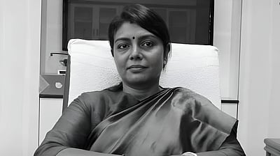 தமிழக அரசின் முதன்மைச் செயலா் பீலா வெங்கடேசன் காலமானாா்