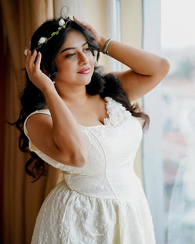 யாரடி நீ மோகினி... அன்னா ராஜன்!