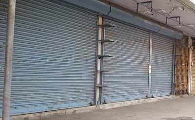 கரூர் பலி: மாவட்டத்தில் 15,000க்கும் அதிகமான கடைகள் அடைப்பு 