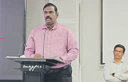 புத்தகம் வெறும் காகிதம் அல்ல: உலகின் தலைசிறந்த ஆயுதம்
கிருஷ்ணகிரி ஆட்சியா் ச.தினேஷ்குமாா்