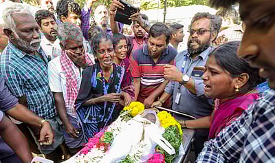 கரூரில் 40 பேர் உயிரிழப்புக்கான முக்கிய காரணம் என்ன? தமிழ்நாடு மருத்துவ கல்வி இயக்குனர் விளக்கம்!