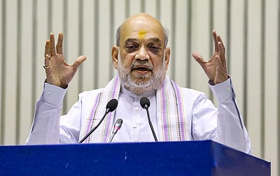 நக்ஸல்களுக்கு எதிரான நடவடிக்கை நிறுத்தப்படாது: அமித் ஷா திட்டவட்டம்