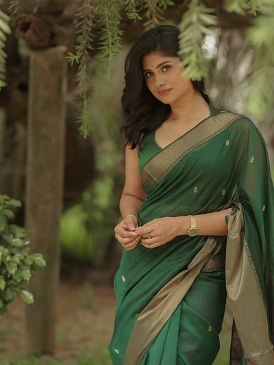 புது நாள் வெட்கம்... அஸ்வதி! 