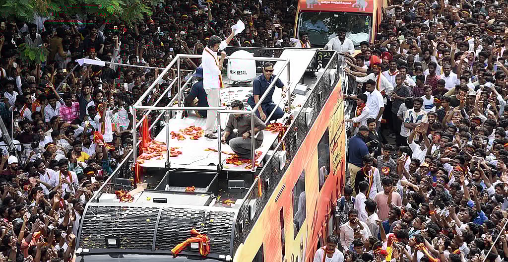 தடம்புரண்ட திரைக்கதை!