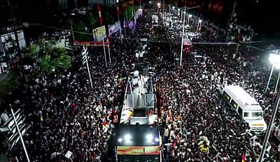 ‘கூட்ட அறிவியல்’ கொஞ்சமாவது கற்கனும்!