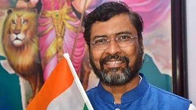 தசரா பேரணியை ரத்து செய்து வெள்ளத்தால் பாதித்தவர்களுக்கு நிதியை விடுவிக்கவும்: பாஜக