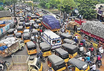 ஆயுத பூஜை: தென் மாவட்டங்கள் செல்வோருக்கு முக்கிய அறிவிப்பு!