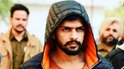 தில்லி தொழிலதிபா் கொலை: லாரன்ஸ் பிஷ்னோய்
கும்பலைச் சோ்ந்த 5 போ் கைது