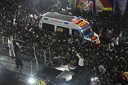 கரூர் கூட்ட நெரிசல்! இடையூறு விளைவிக்கவே காலியான ஆம்புலன்ஸ்கள் வந்தன: நிர்மல்குமார்