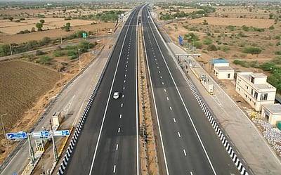 நெடுஞ்சாலைகளில் க்யூஆர் குறியீடு! ஒப்பந்ததாரர், அதிகாரிகள் விவரங்கள் அறியும் வசதி!!