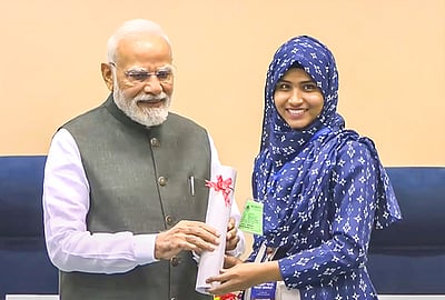 தற்சாா்பு இந்தியாவுக்கான பயிற்சிப் பட்டறை ‘ஐடிஐ’! ரூ.60,000 கோடி திட்டத்தை தொடங்கி வைத்து பிரதமா் மோடி பேச்சு!