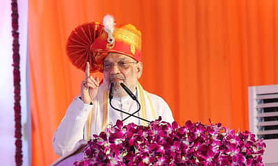 விவசாயிகள் சுதேசி பொருள்களைப் பயன்படுத்த வேண்டும்: அமித் ஷா