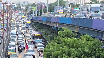 விடுமுறை முடிந்து சென்னை திரும்பும் மக்கள்: சுங்கச் சாவடிகளில் போக்குவரத்து நெரிசல்!