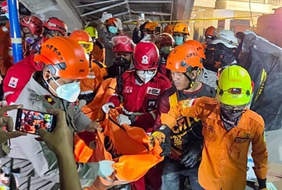 இந்தோனேசிய பள்ளிக் கட்டட விபத்து: 50 ஆக உயர்ந்த பலி!