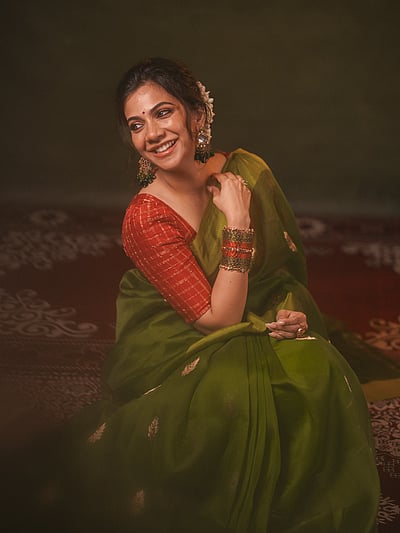 மயிலியர்றளர் பொல்கி... மடோனா!