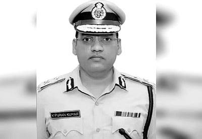 துப்பாக்கியால் சுட்டுக்கொண்டு ஏடிஜிபி தற்கொலை