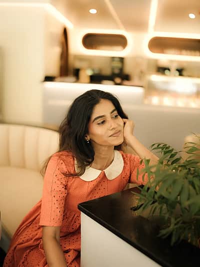 கண் பேசும் கவிதைகள்... ஆதிரை செளந்தரராஜன்!