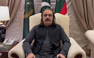 பாக். பயங்கரவாதத் தாக்குதல் எதிரொலி! கைபர் முதல்வர் பதவி நீக்கம்! 