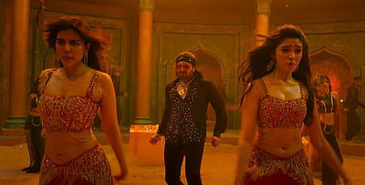 கல்யாணி பிரியதர்ஷன், கிருத்தி ஷெட்டி குத்தாட்டத்தில் அப்தி அப்தி!