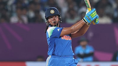 ரிச்சா கோஷ் அதிரடி; தென்னாப்பிரிக்காவுக்கு 252 ரன்கள் இலக்கு!