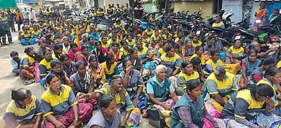 தூய்மைப்பணியாளா்கள் கண்டன ஆா்ப்பாட்டம்