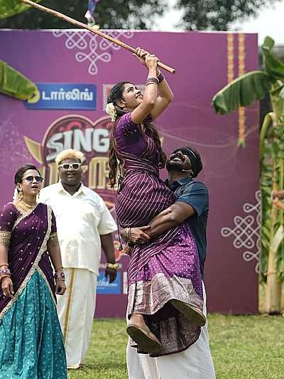 செந்தமிழ் நாட்டுத் தமிழச்சியே... பிரணிகா! 