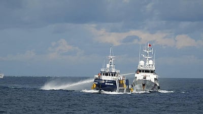 தென் சீன கடலில் பிலிப்பின்ஸ் கப்பல் மீது சீனா தாக்குதல்!