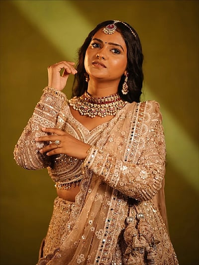 வண்ண மானே... ஸ்வேதா! 