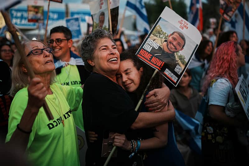 Gaza ceasefire: Israel welcomes 7 hostages freed by Hamas