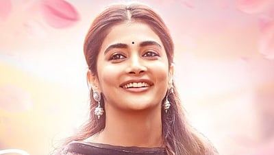 ஜன நாயகன் பூஜா ஹெக்டே போஸ்டர்!