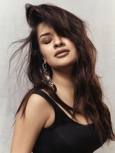 கருவிழி அழகில்... அவ்னீத் கௌர்!