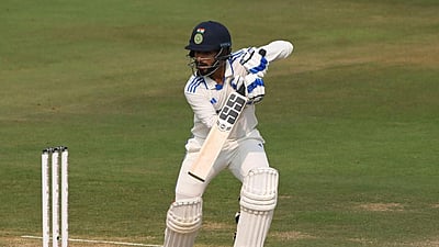 முதல்முறையாக இரட்டைச் சதமடித்த ஆர்சிபி கேப்டன்..! டெஸ்ட் அணிக்குத் திரும்புவாரா? 