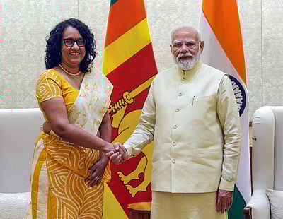 பிரதமர் மோடியுடன் இலங்கை பிரதமர் சந்திப்பு  