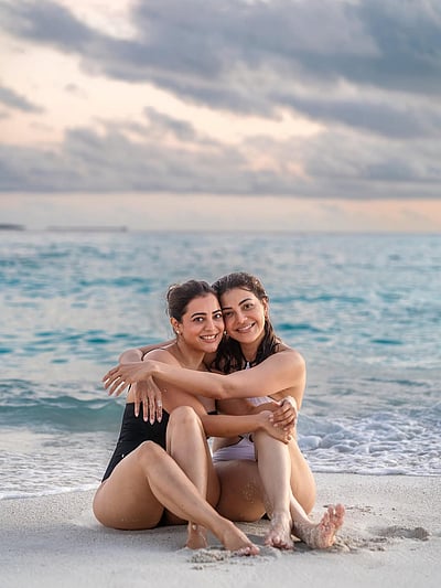 அன்றில் பறவைகள்... காஜல் - நிஷா அகர்வால்! 