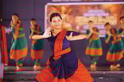 கதகளி ஆடும் இஸ்லாமியப் பெண்!