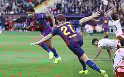 பயா்ன் மியுனிக் வெற்றி; பாா்சிலோனா டிரா; லிவா்பூல் தோல்வி