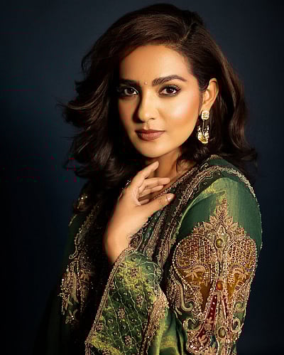 ஹேப்பி தீபாவளி... பார்வதி திருவோத்து! 