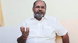 காவிரி நீரைப் பெற சட்டப் போராட்டமே சரி: முன்னாள் அமைச்சா் ஆா். பி. உதயகுமாா்