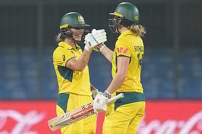 மகளிர் உலகக் கோப்பை: இங்கிலாந்தை வீழ்த்தி ஆஸி. வெற்றி!