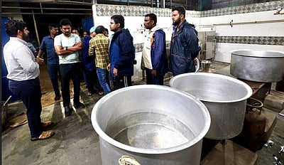 சென்னைக்கு எச்சரிக்கை! நள்ளிரவில் ஆய்வு மேற்கொண்ட உதயநிதி!