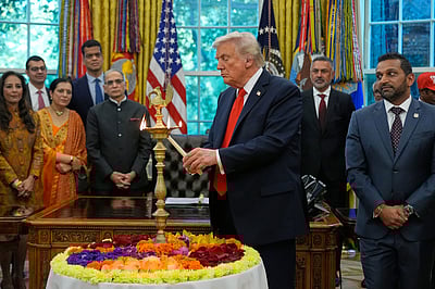 வெள்ளை மாளிகையில் தீபாவளி கொண்டாடிய டிரம்ப்!