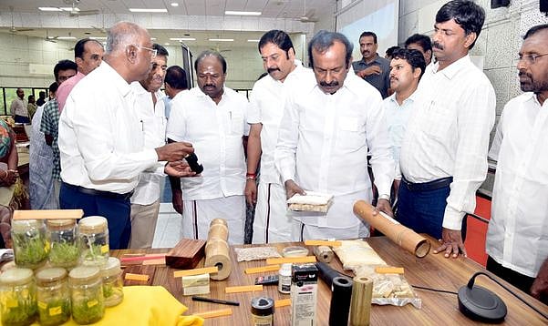 தீபாவளி நாளில் மது விற்பனை அதிகரிப்பது வழக்கமானதுதான்: அமைச்சா் முத்துசாமி