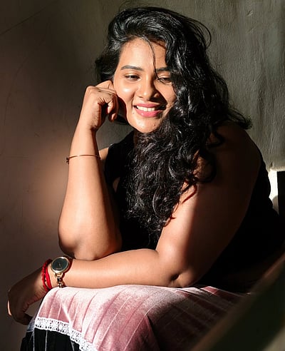 மன்றத்தில் ஓடிவரும் இளந்தென்றல்... திவ்யா துரைசாமி! 