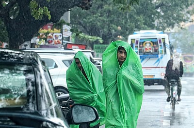 அடுத்த 2 மணிநேரம் 4 மாவட்டங்களில் மழை தொடரும்!