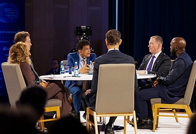 வா்த்தக ஒப்பந்தம்: இந்தியாவை நிா்பந்திக்க முடியாது - அமைச்சா் பியூஷ் கோயல் உறுதி