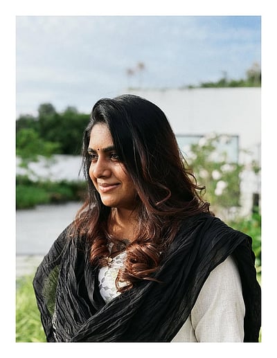 தில்லையில்... நிமிஷா சஜயன்!