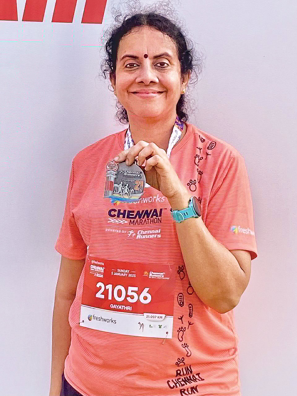 மாரத்தான் ஓடிய பாடகி!