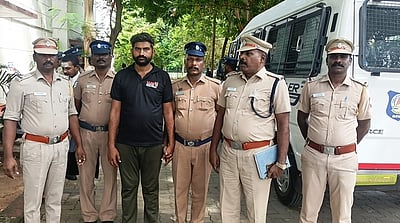 இரட்டை கொலை வழக்கு: 3 ஆண்டுகள் தலைமறைவாக இருந்தவா் ராஜஸ்தானில் கைது!