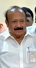 விவசாயிகளுக்கு உரங்களை தட்டுப்பாடின்றி விநியோகிக்க வேண்டும்: அமைச்சா் உத்தரவு