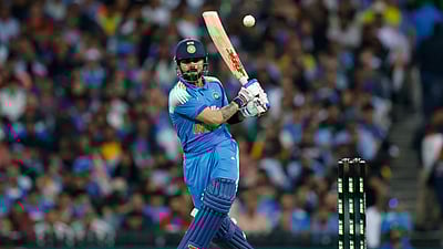 ஒருநாள் போட்டிகளில் அதிக ரன்கள்; குமார் சங்ககாராவின் சாதனையை முறியடித்த விராட் கோலி!